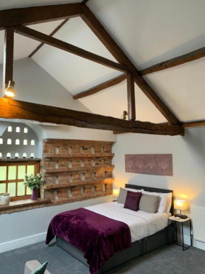 Studio 3B The Carriage House York 6m Village Location